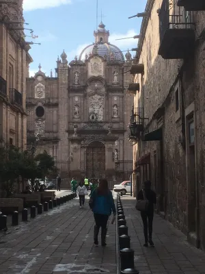 MODERNO DEPARTAMENTO EN EL CALLEJÓN DEL PÍPILA 酒店