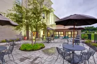 Hampton Inn & Suites New Hartford Hotel in zona Rome Free Academy Stadium