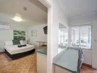 Bali Hi Motel Hotels in Tuncurry