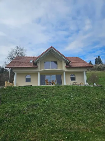 House Tereza Отели рядом со станцией Podcetrtek Station