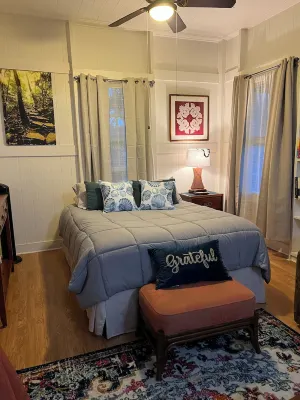 Gratitude Bed and Breakfast BBWK2022/0001