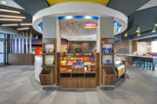Tru by Hilton Gaylord