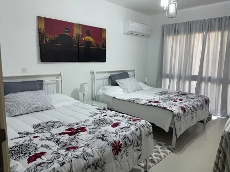 main swimming pool, beach, Marina, shopping, dining and night life,… are 2 steps