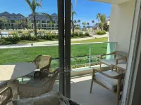 Charming 1 k-bedroom+1 sofa bed, 2 f-bath/kitchen/beachfront/pool/w Wi-fi condo