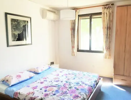 Spacious & quiet apt, Sea view A/C gated community with swimming pool