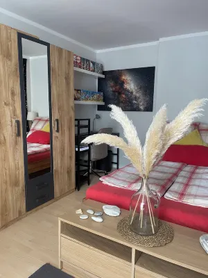 Friendly and quiet apartment close to the old town. 施塔德附近的飯店