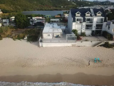 Novels Villa is Family friendly home with the Caribbean Sea as your backyard