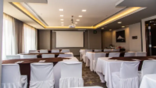 Hampton Inn & Suites by Hilton Puebla