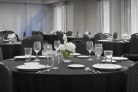 Hilton Garden Inn Lafayette/Cajundome - breakfast