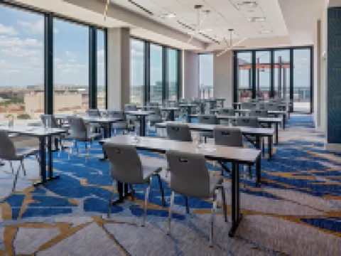 ヒルトン ガーデン イン オースティン ユニバーシティ キャピトル ディストリクト オースティンのホテル