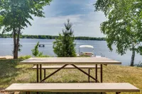 Lakefront Wisconsin Getaway w/ Kayak + Boat Dock! - WiFi