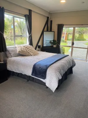 Charming 3-bedroom cottage in Whangarei with WiFi, AC
