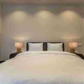 Luxury Downtown Hotel Apartment - 3 Bedrooms Rooms