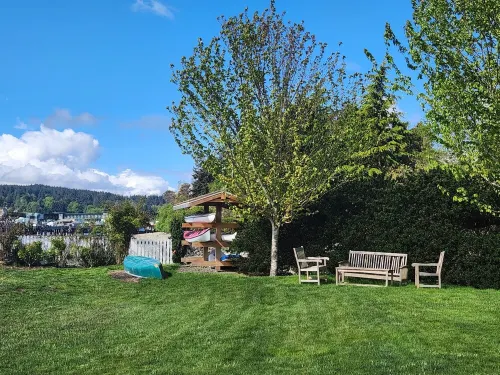 Bainbridge Island Ocean Front Heaven Hotels in Bainbridge Island