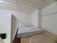 Happy Loft - Unit C5 Hotels near Carmona Circle Landmark