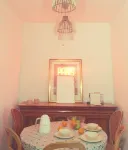 Au Pieds de Métro _ Retro Paris Style