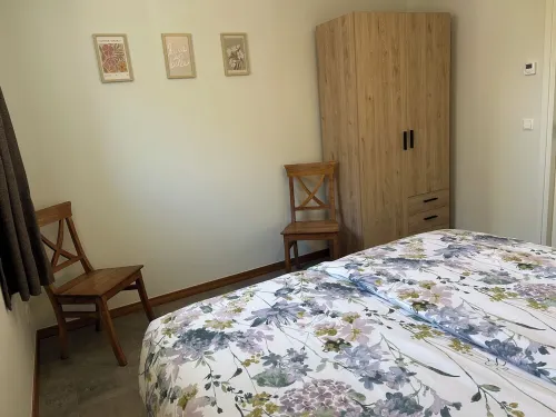 Atmospheric haystack in the Green Heart. Các khách sạn ở Alphen aan den Rijn