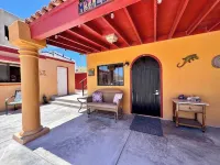 Charming 1-BR house, Bahía la Choya, Starlink WiFi, AC, roof deck, dog friendly