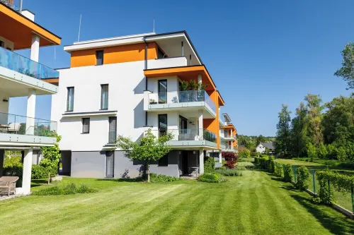 Luxury Lakefront Hideaway – Nature at Your DoorstepBLUE4 Apartment-Balatonfűzfő Hotels in Balatonfuzfo