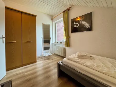 Sunny Holiday Apartment with 3 Balconies and Stunning Mountain Views Hotels in Schwalefeld