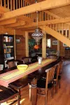 Romantic artist's house by the pond Pet-friendly