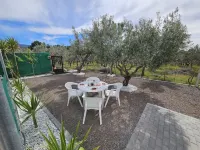 Oasis Pool in the Desert | BBQ and Garden