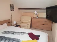 FULL APARTMENT 3 rooms 62 m2 with Balcony near TRAM T2 5 mn walk Hotel a Bezons