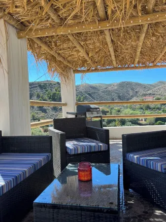 Rambla Retreats apt Naranja, shared pool, hot tub, amazing views, Rambla de Oria