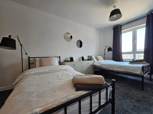 Spacious Apartment -2 Bedroom With 2 En-suite Bathrooms