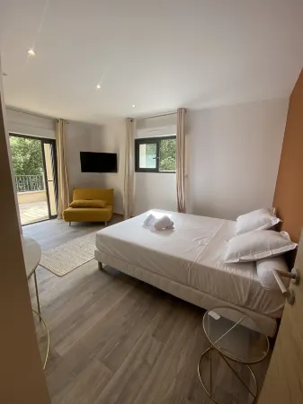 Cosy house with private access to the beach