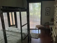 "PEACE IN A POD" CHARMING 2-Bdrm cabin right in the middle of Big Canoe!