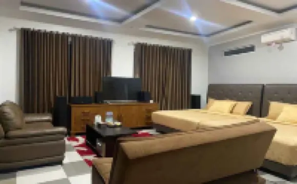 De Villa Cetho Hotel di 