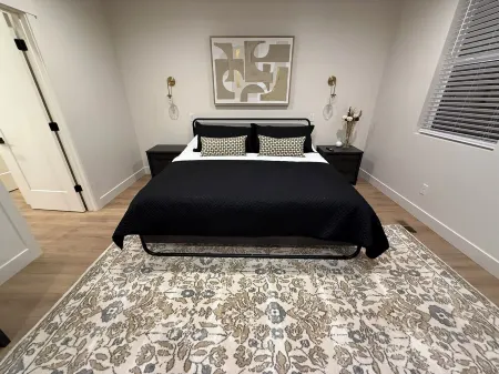 NEW! Eden Escape 5bd/4.5bth Home w/ Hot Tub