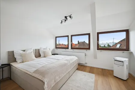 Malu Rooms - Top location, air conditioning, Netflix, 24h check-in Отели в г. Людвигсбург