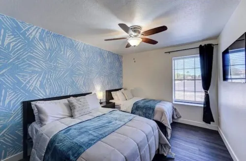 The Oasis Arizona Basketball Court, pool, mini-put, Arcades!