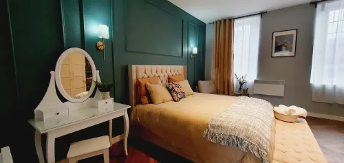 Contemporary living in a 170 year old period building close to the seafront! Hotels in Largs