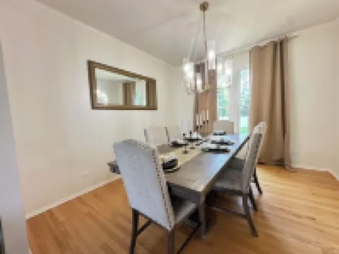 Spacious Family Retreat 4BR/3.5BA