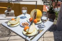 Enjoy the beauty of simplicity! Hotels in Symi