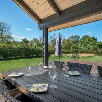 "Alrike" - 850m from the Sea