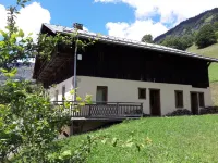 Spacious, comfortable, quiet, sunny farmhouse with views of Mt Blanc near Megève