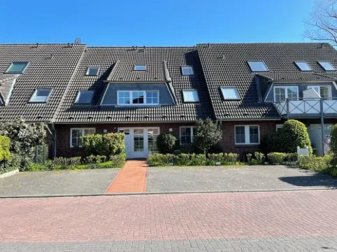 Close to the beach! 3-room apartment with garden, WiFi & smart TV - freshly renovated