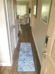 2 BR 2 Bath 1st floor condo with a water view, 10 min from beach