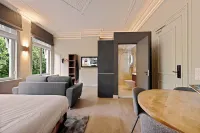 諾瓦盧爾拿騷公寓