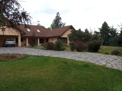 Cozy retreat on countryside Hotels in 