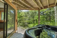 Spacious 3-Bed Mt. Chalet with Attitash Views & Private Hot Tub