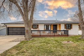 Pine Terrace Place, 10 Minutes from Downtown Omaha!