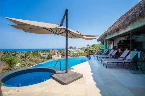 Ocean views, breathtaking sunsets, gorgeous villa