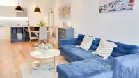 Chic & Stylish 1Br City Centre Nr Cliffs Pavillion by Luxiety Stays