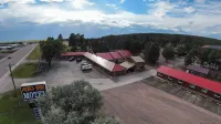 Auto Inn Motel & RV Park Hotels in Newcastle