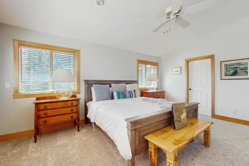 Agate Road Retreat